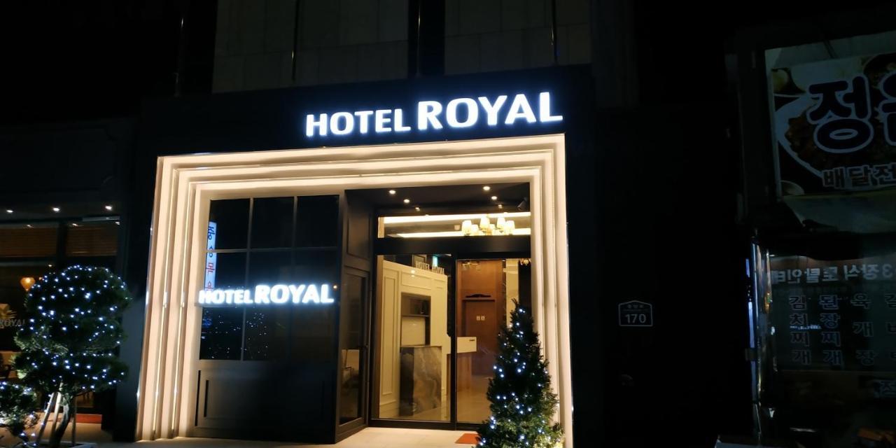 Royal Hotel Jeongeup Buitenkant foto