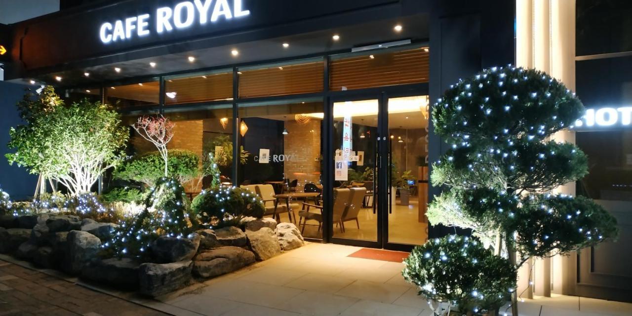 Royal Hotel Jeongeup Buitenkant foto